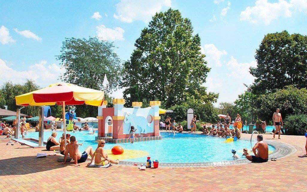 Erika Apartmanház Dombóvár Exterior foto